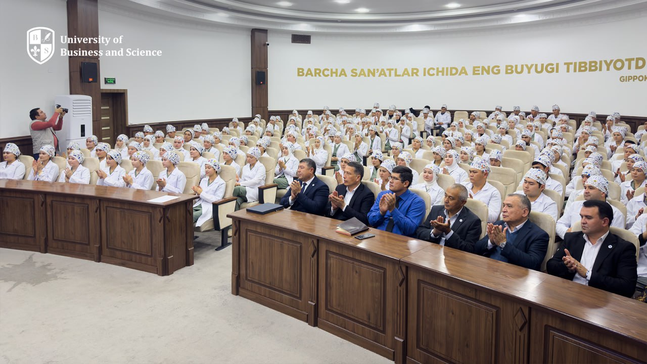 Tibbiyot yo‘nalishi talabalari qasamyod marosimida