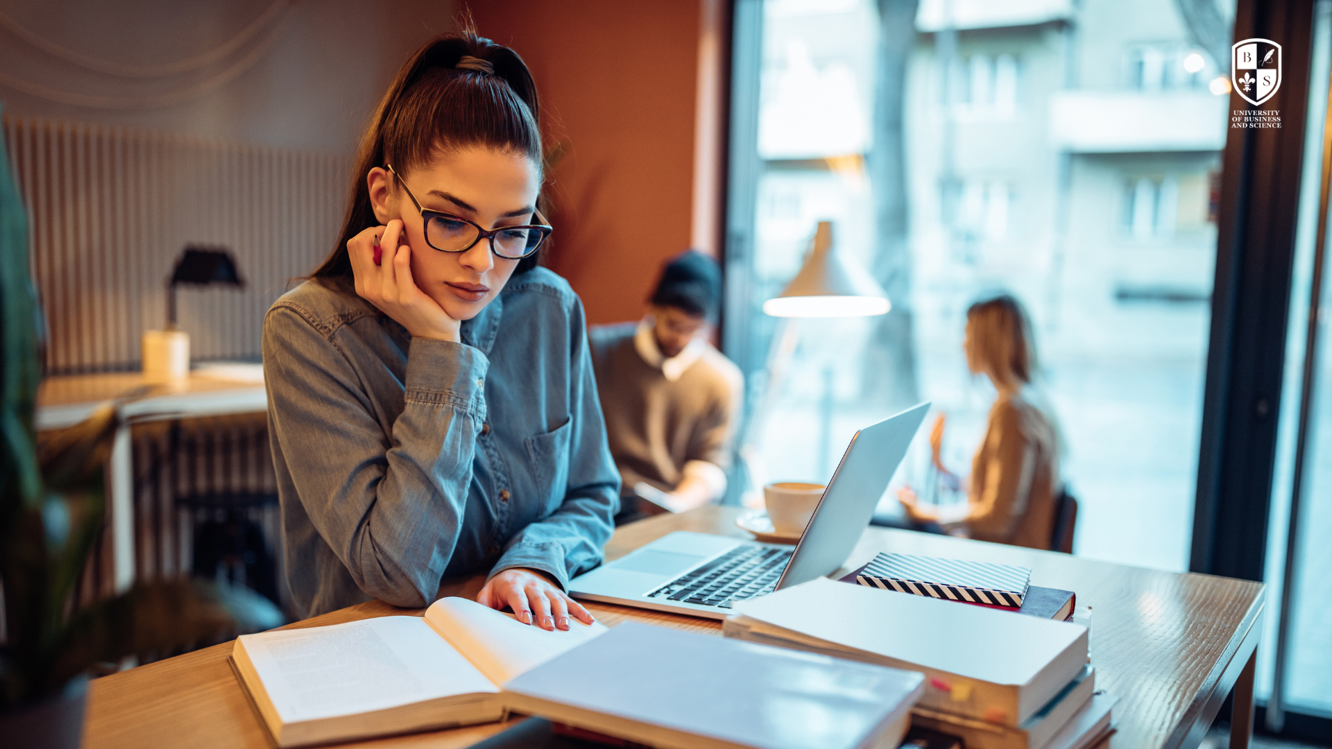 Universitet haqida rasm